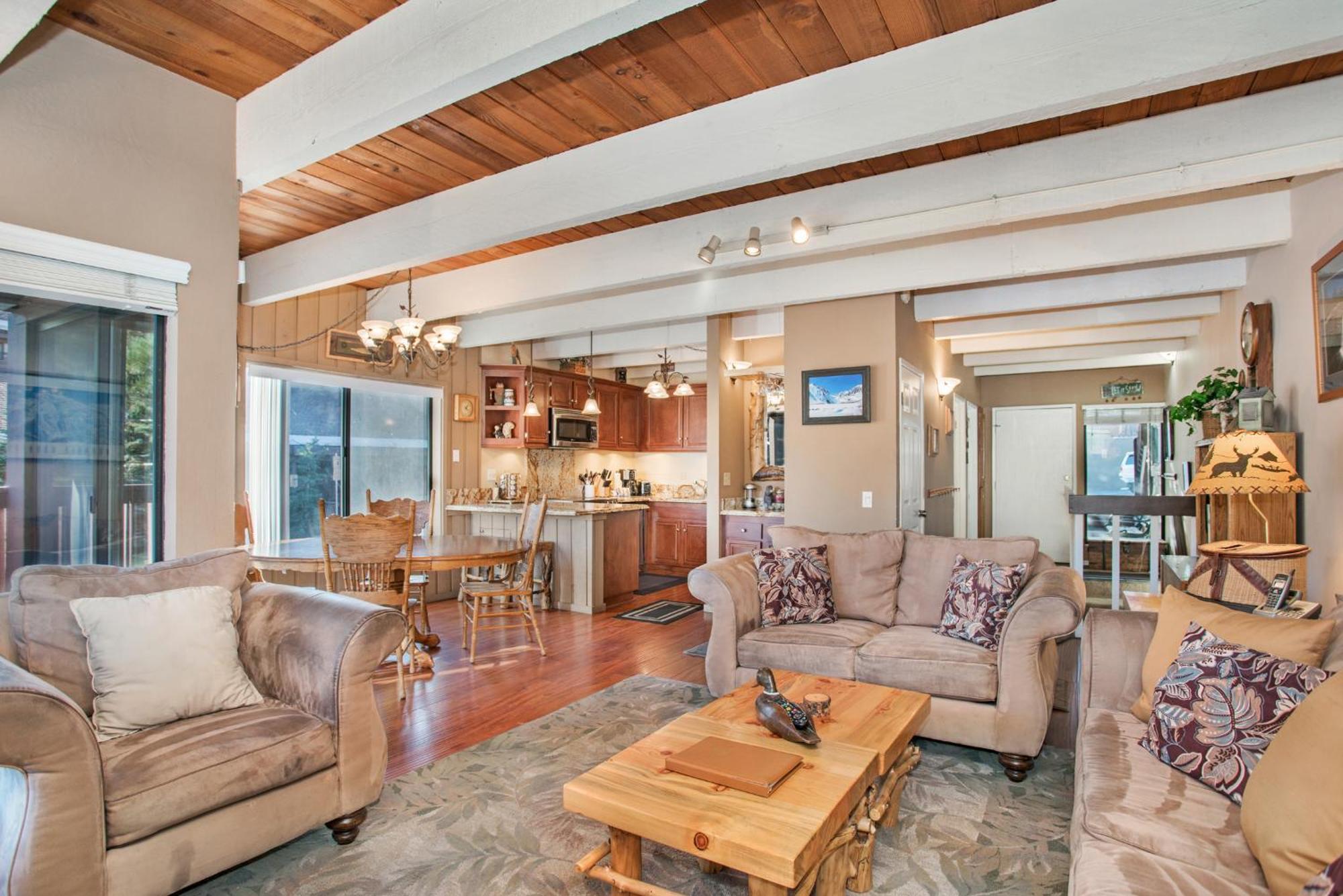 Val D'Isere At The Village By 101 Great Escapes Mammoth Lakes Ruang foto